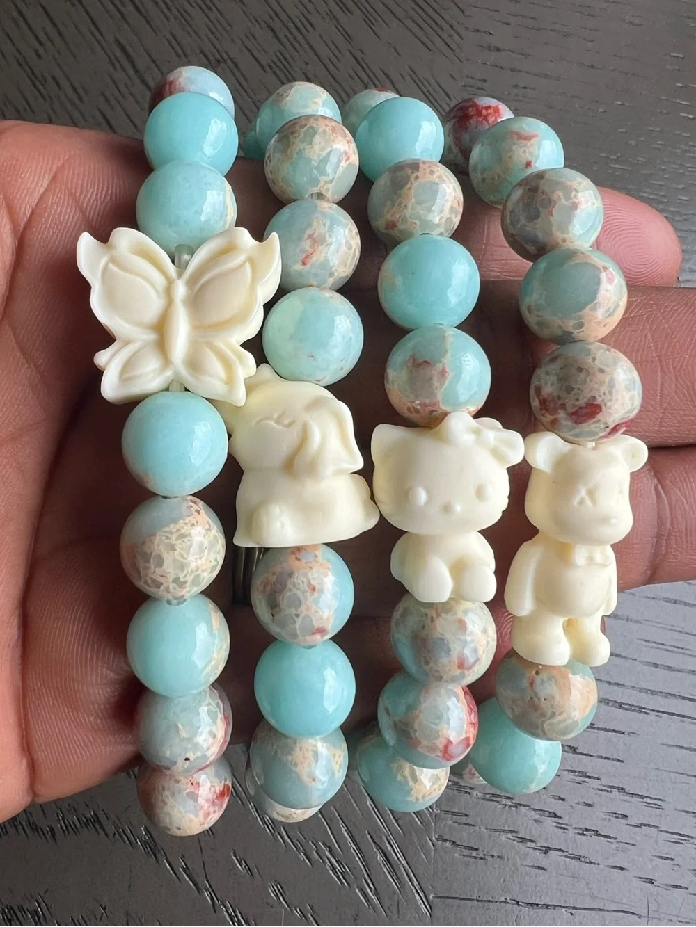 Shoushan stone with accent bracelet 10mm SIZE 6.75-7’ ( ONE )